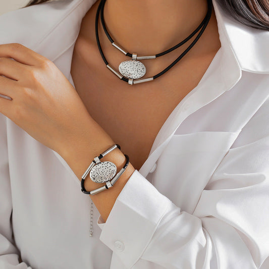Double-layer Elbow Necklace